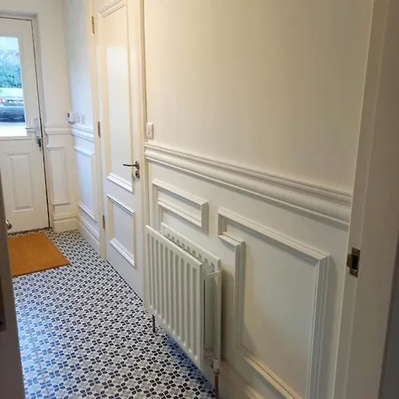 Centrally Located 2 Bedroom Style House Σπίτι διακοπών *
